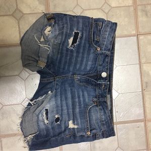 (197) Aeropostale Frayed MIDI Shorts